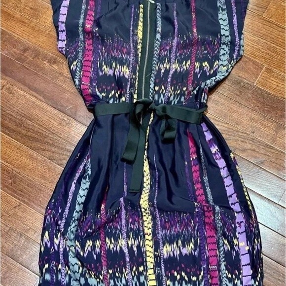 Fishbowl purple abstract ribbon dress with pockets size small - Picture 3 of 8